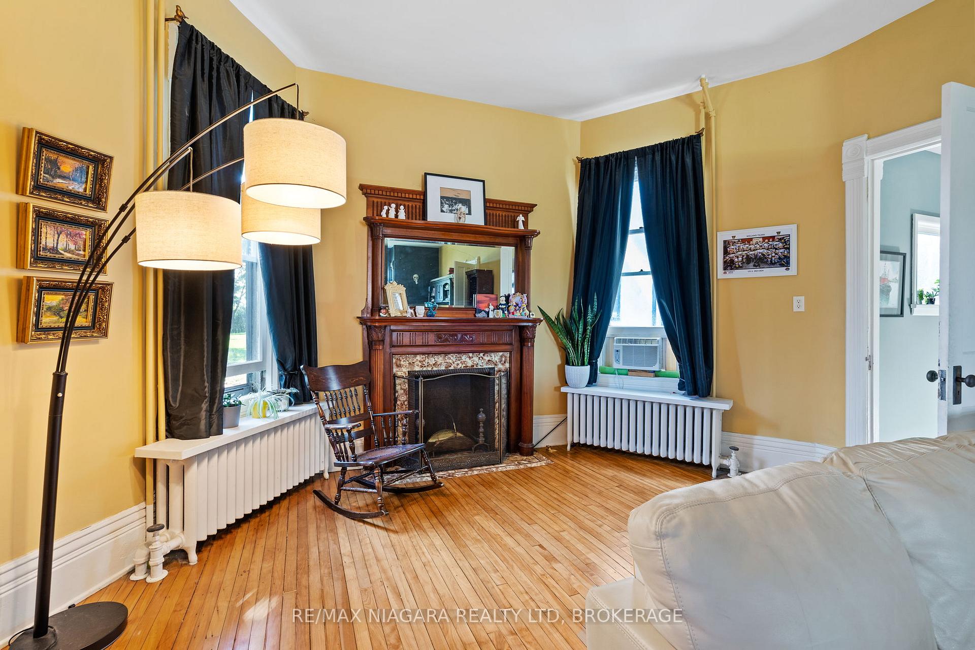 Photo 19 of 14 Catharine Street, Port Colborne, Sugarloaf — HOMEH