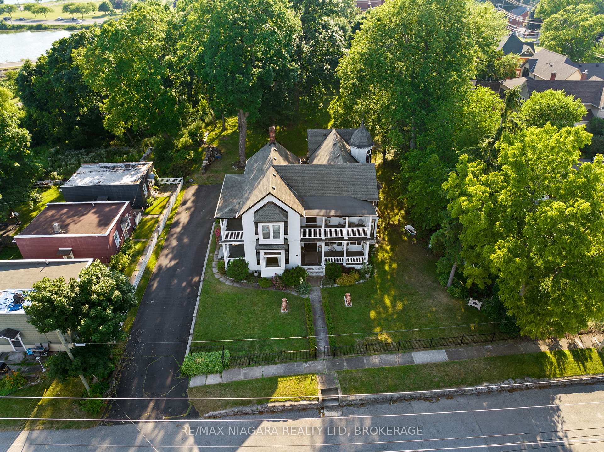 Photo 37 of 14 Catharine Street, Port Colborne, Sugarloaf — HOMEH