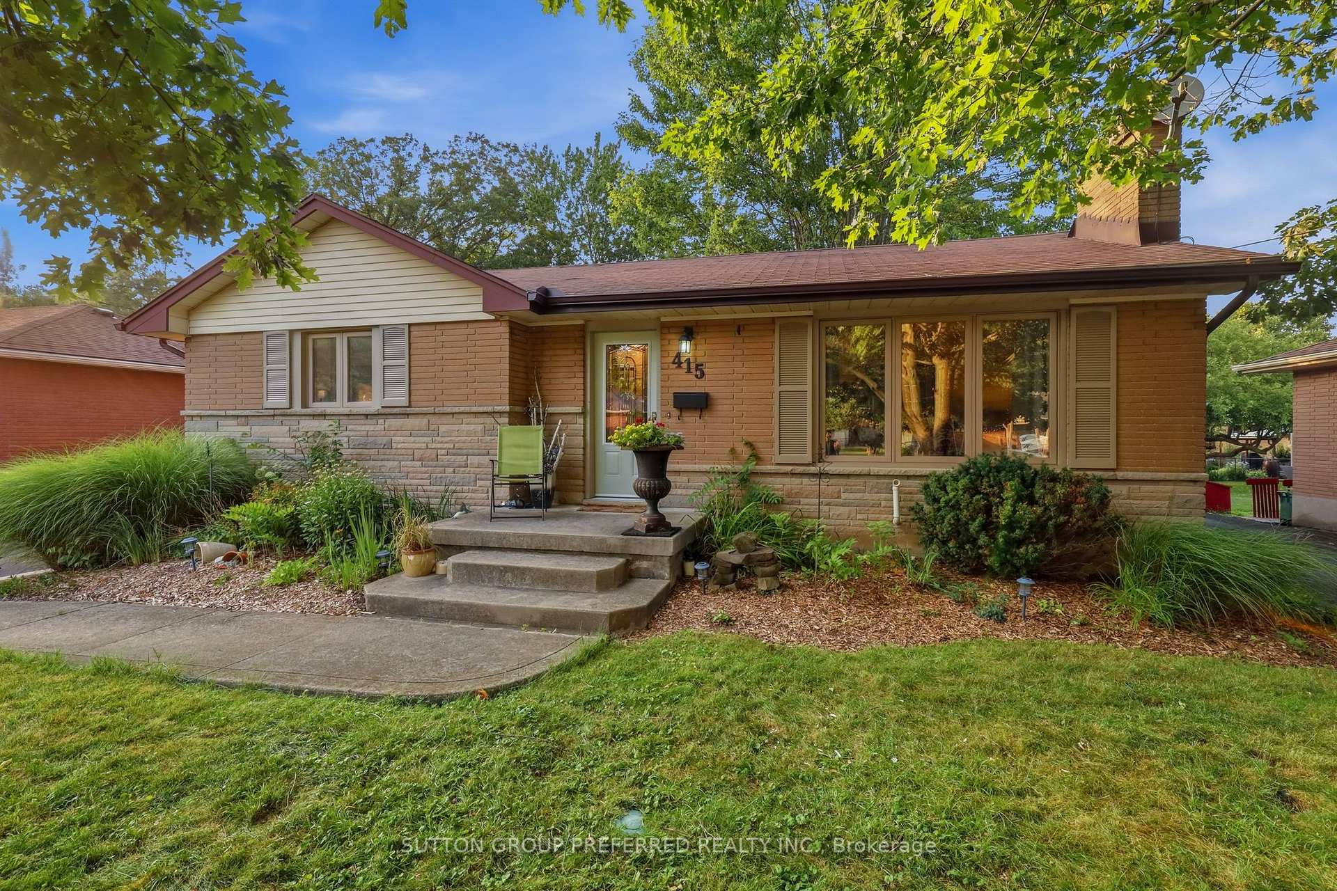 Photo 1 of 415 Randol Drive, London, South D — HOMEH