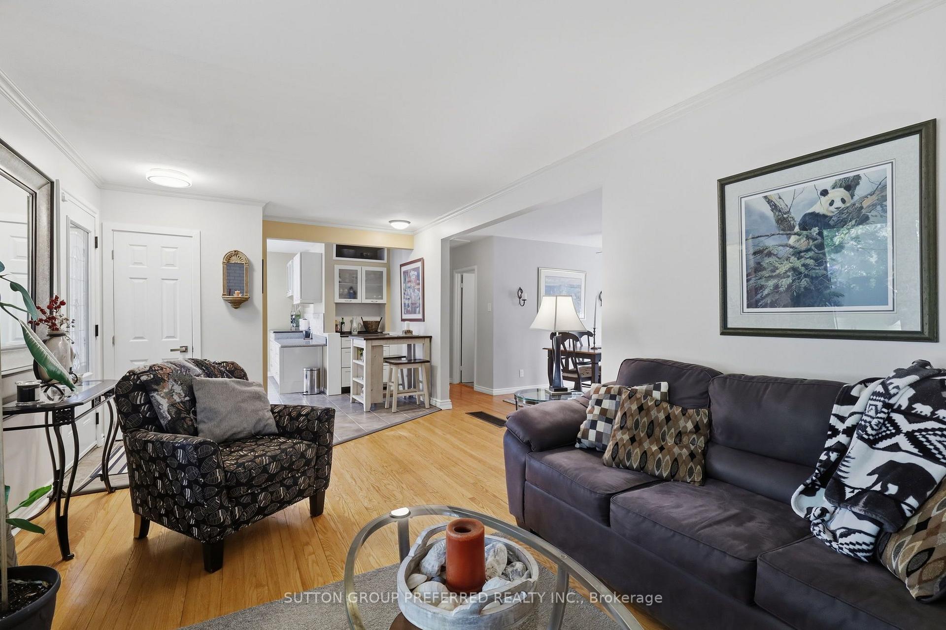 Photo 6 of 415 Randol Drive, London, South D — HOMEH