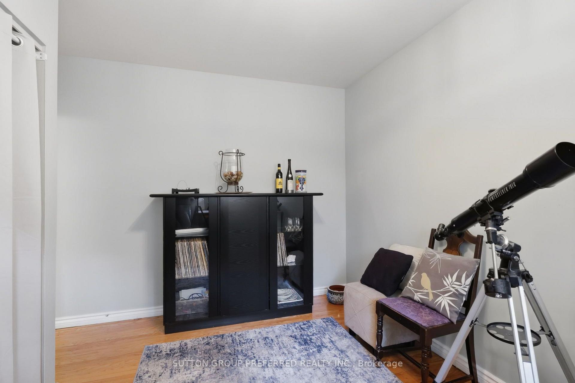 Photo 22 of 415 Randol Drive, London, South D — HOMEH
