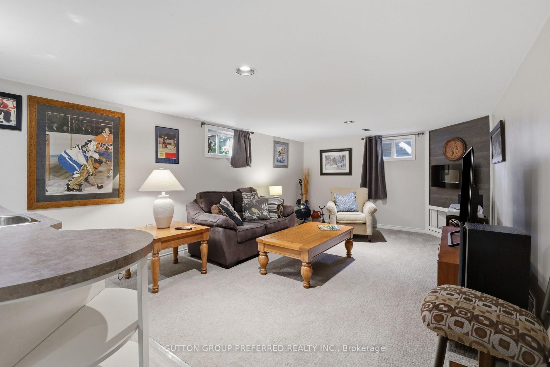 Photo 23 of 415 Randol Drive, London, South D — HOMEH
