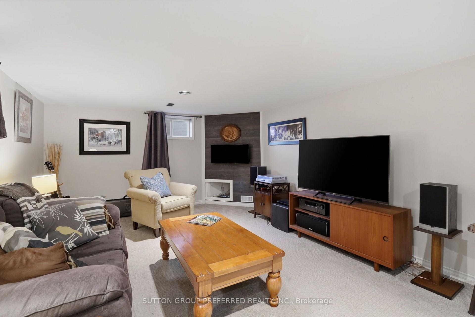 Photo 24 of 415 Randol Drive, London, South D — HOMEH