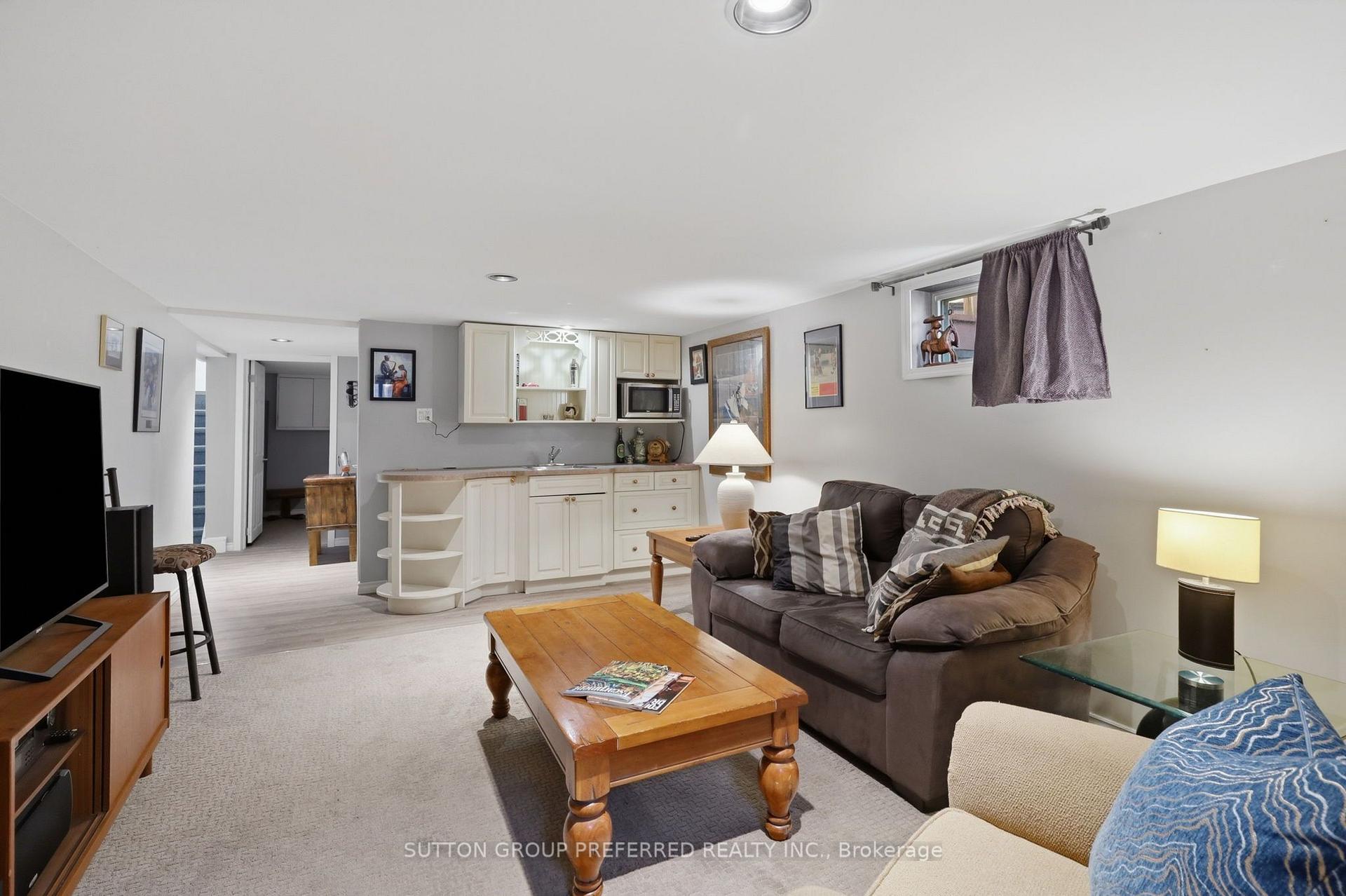 Photo 25 of 415 Randol Drive, London, South D — HOMEH