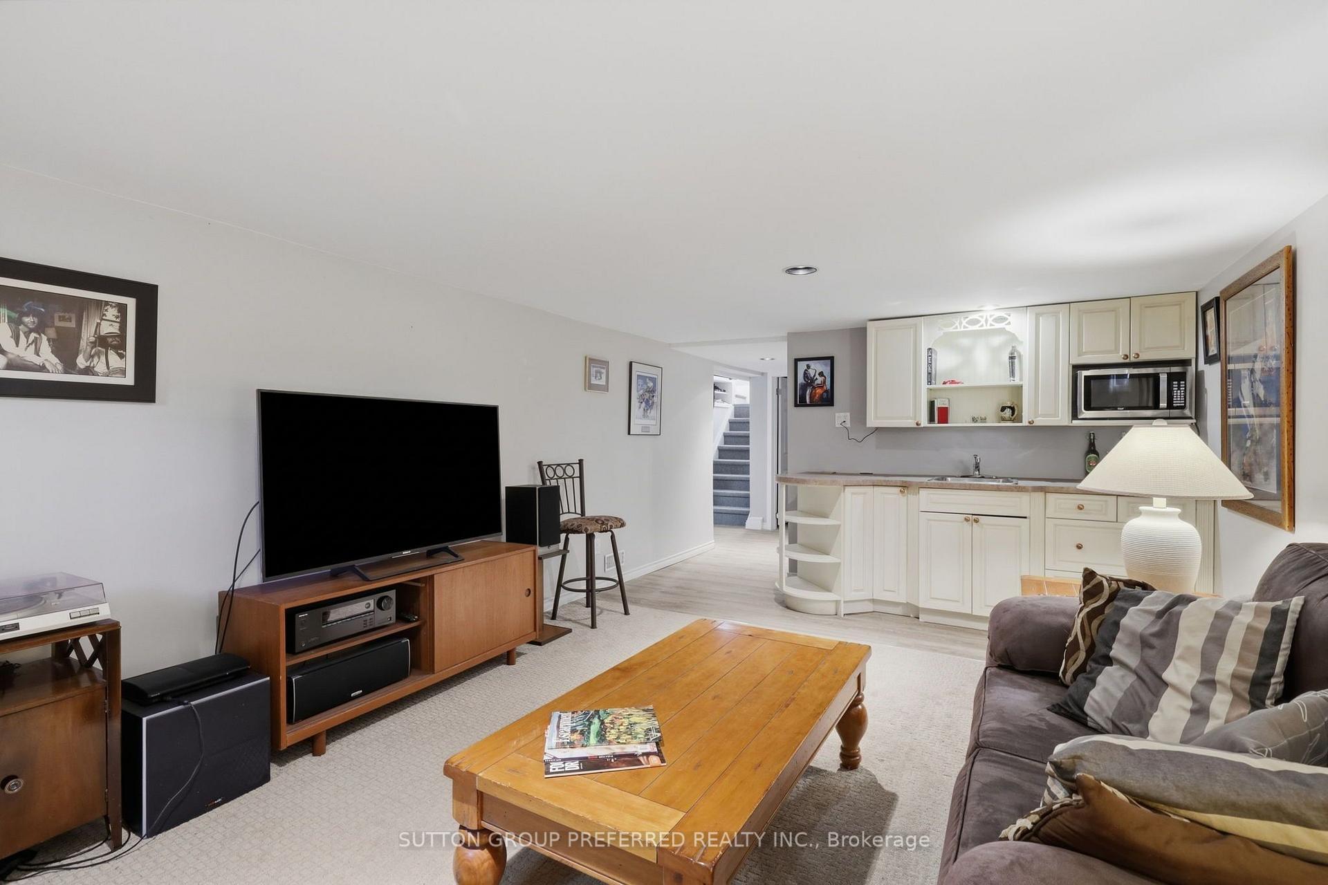 Photo 26 of 415 Randol Drive, London, South D — HOMEH