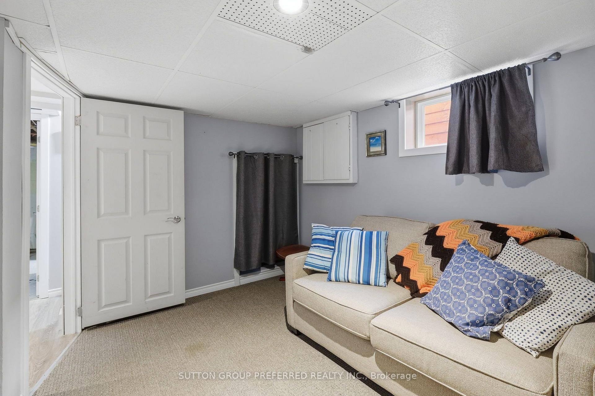 Photo 28 of 415 Randol Drive, London, South D — HOMEH