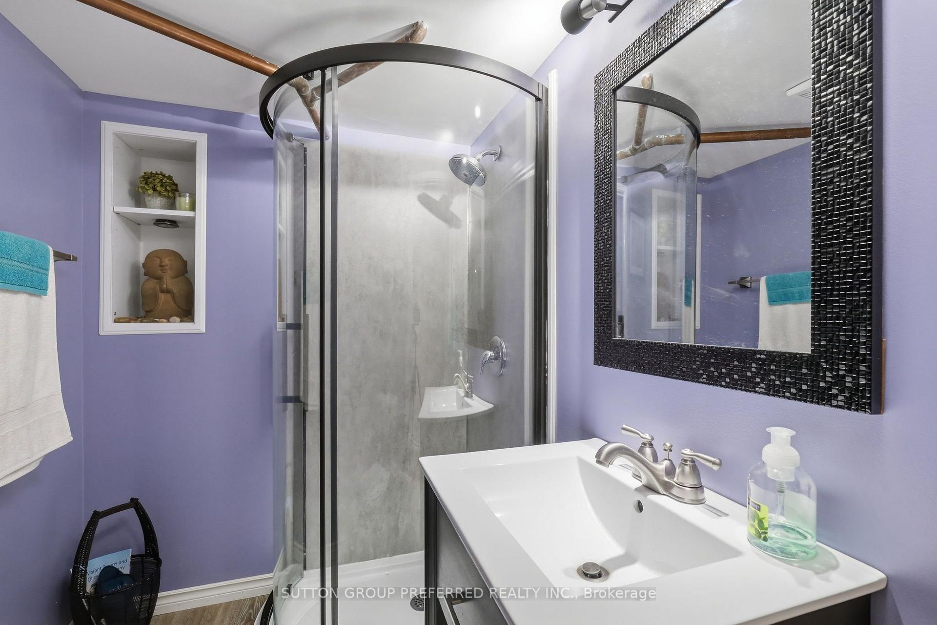 Photo 29 of 415 Randol Drive, London, South D — HOMEH