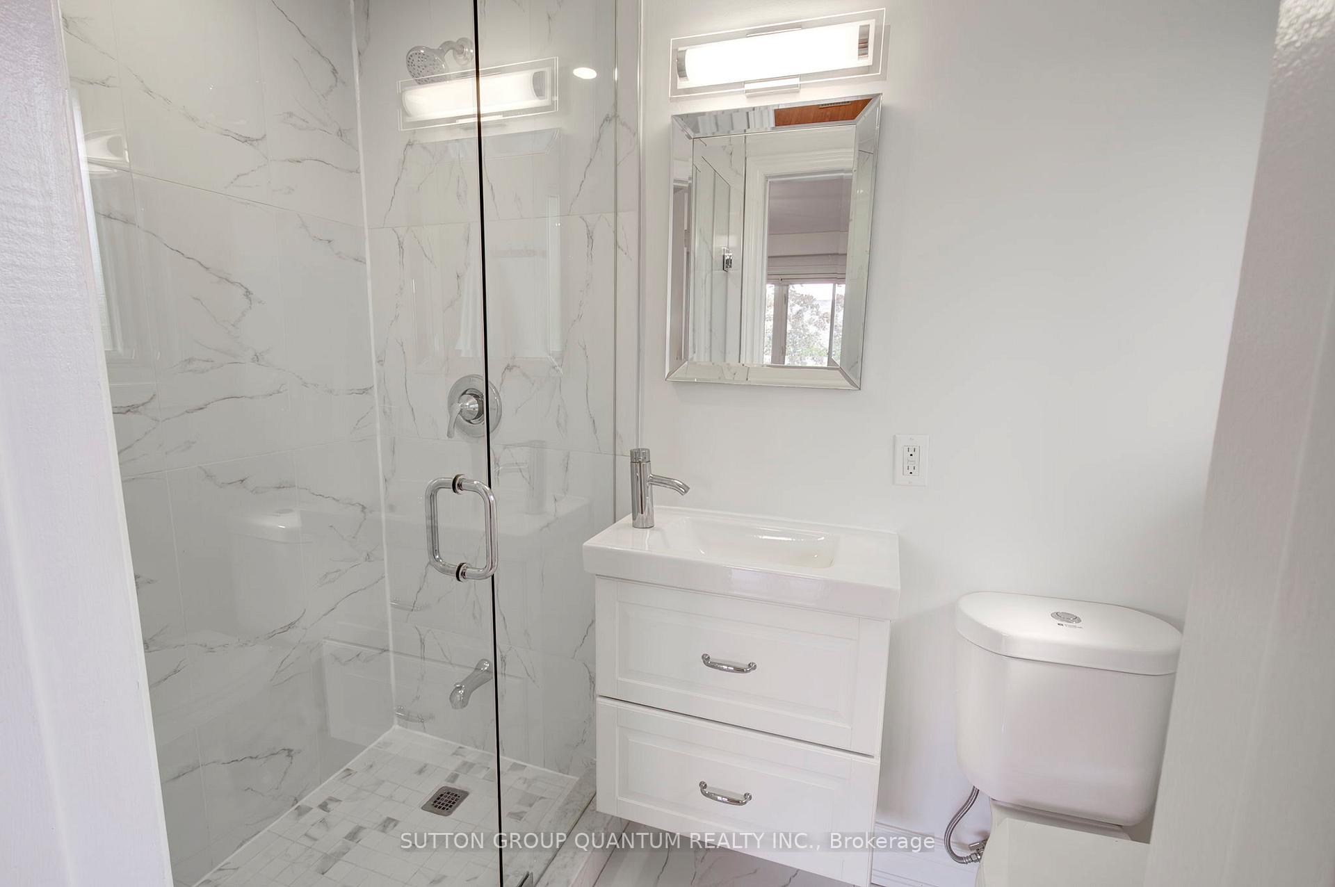 Photo 33 of 3456 Riverspray Crescent, Mississauga, Applewood — HOMEH