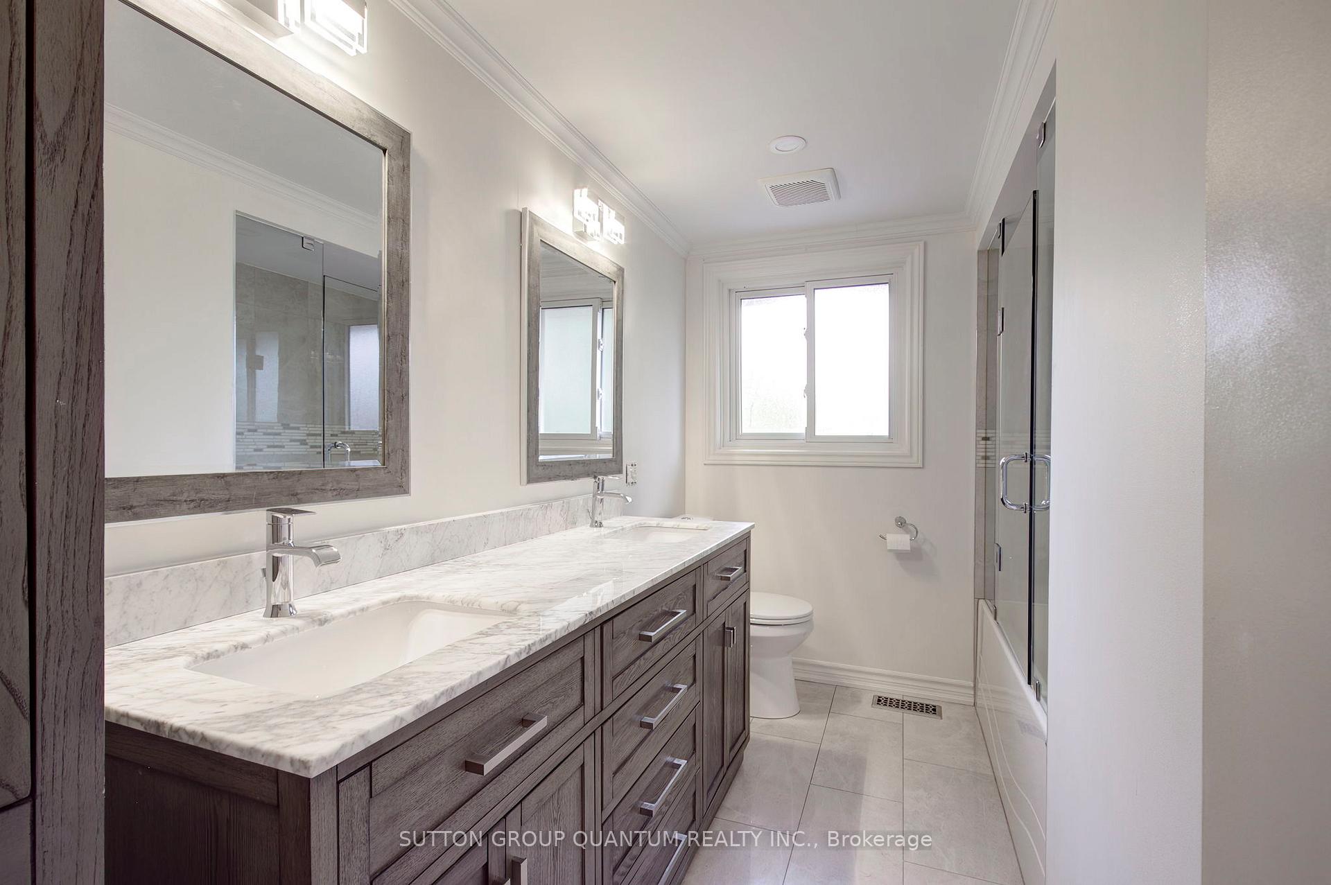 Photo 40 of 3456 Riverspray Crescent, Mississauga, Applewood — HOMEH