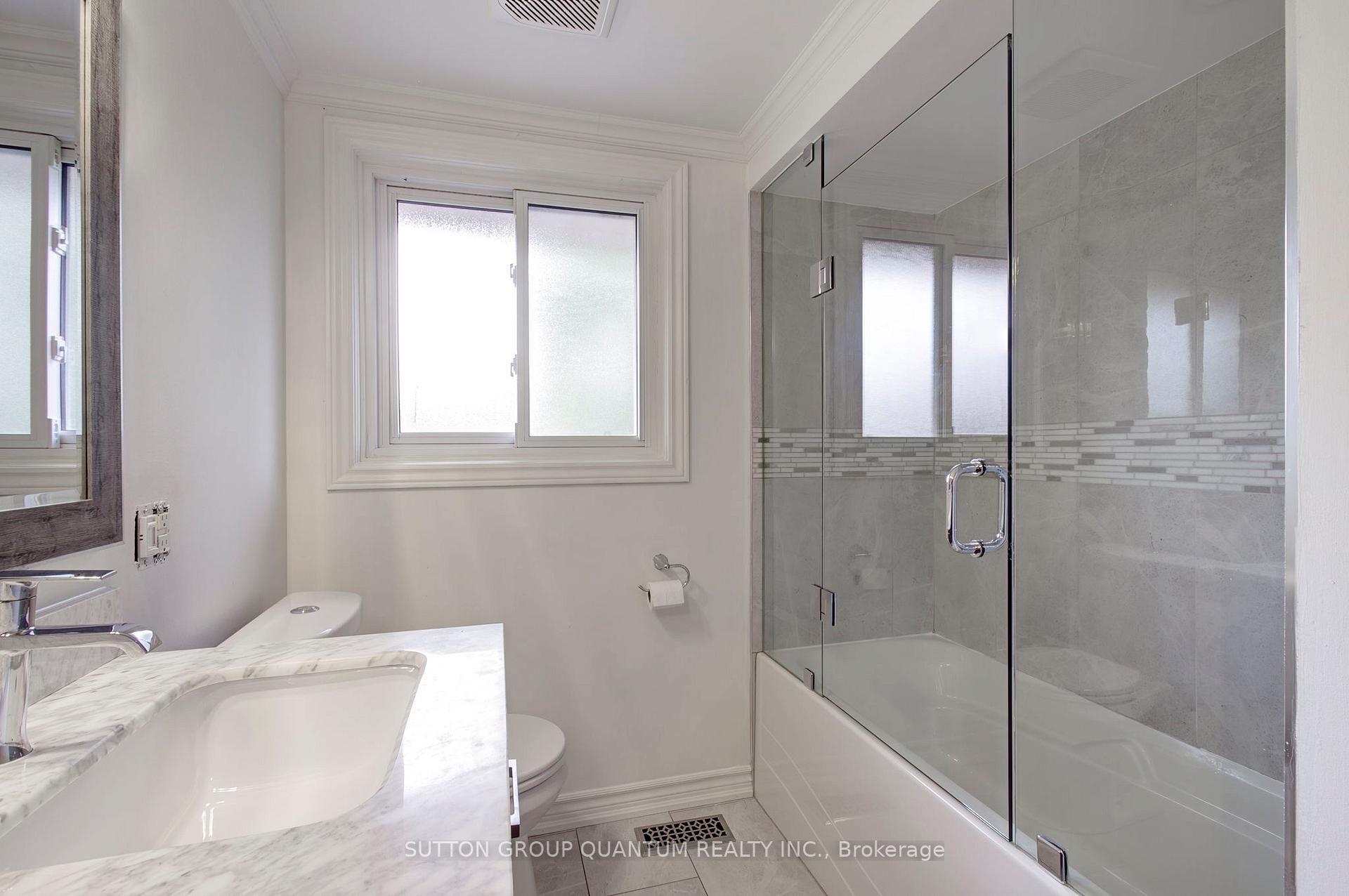 Photo 41 of 3456 Riverspray Crescent, Mississauga, Applewood — HOMEH
