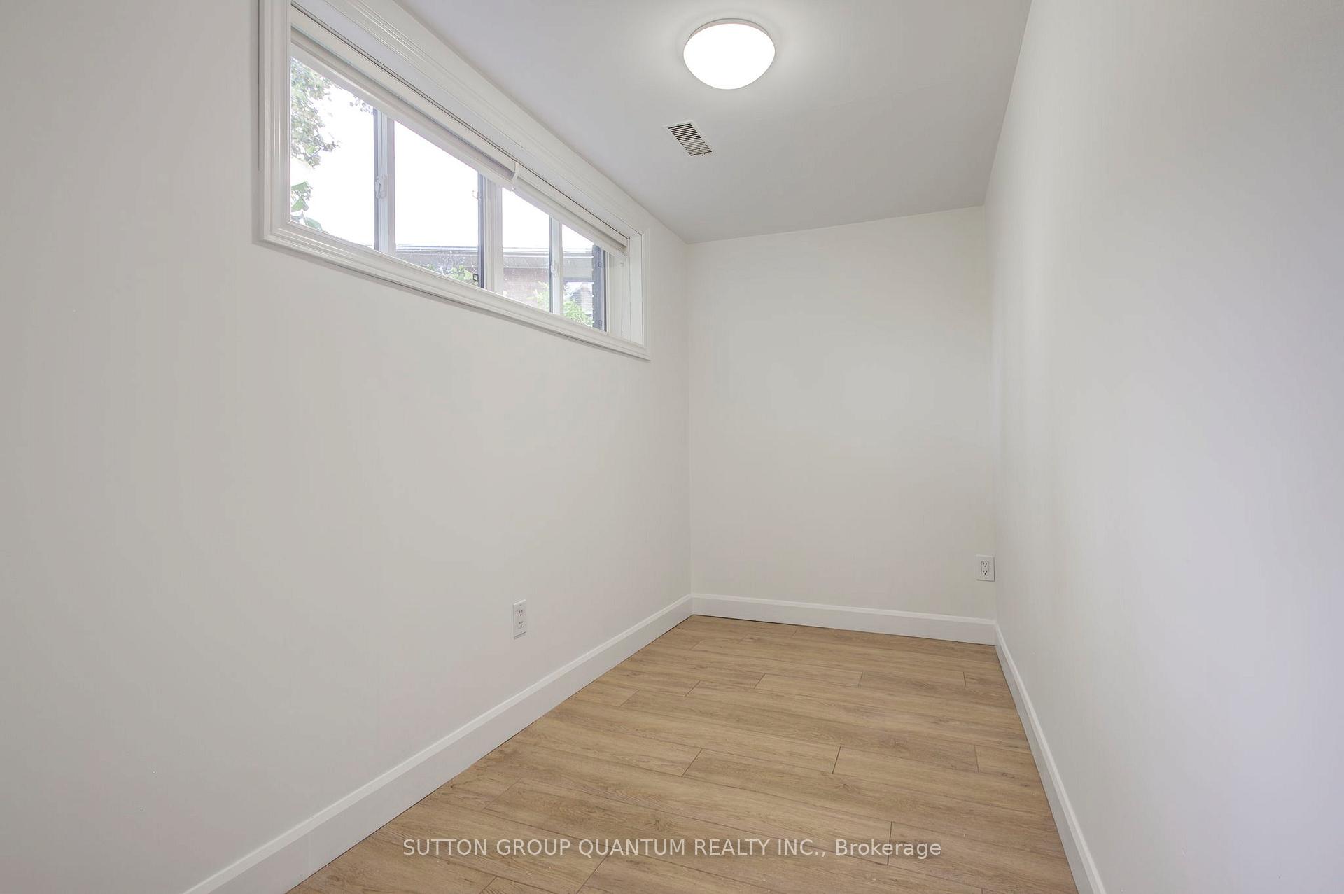 Photo 45 of 3456 Riverspray Crescent, Mississauga, Applewood — HOMEH