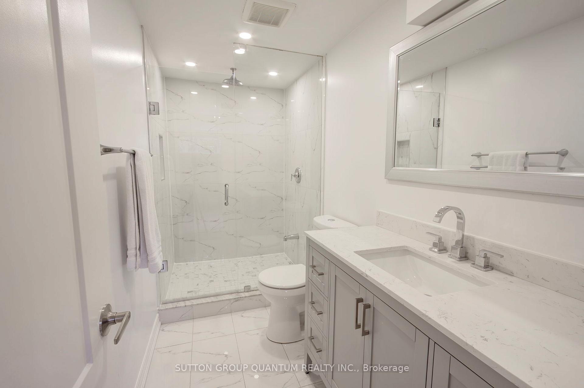 Photo 46 of 3456 Riverspray Crescent, Mississauga, Applewood — HOMEH