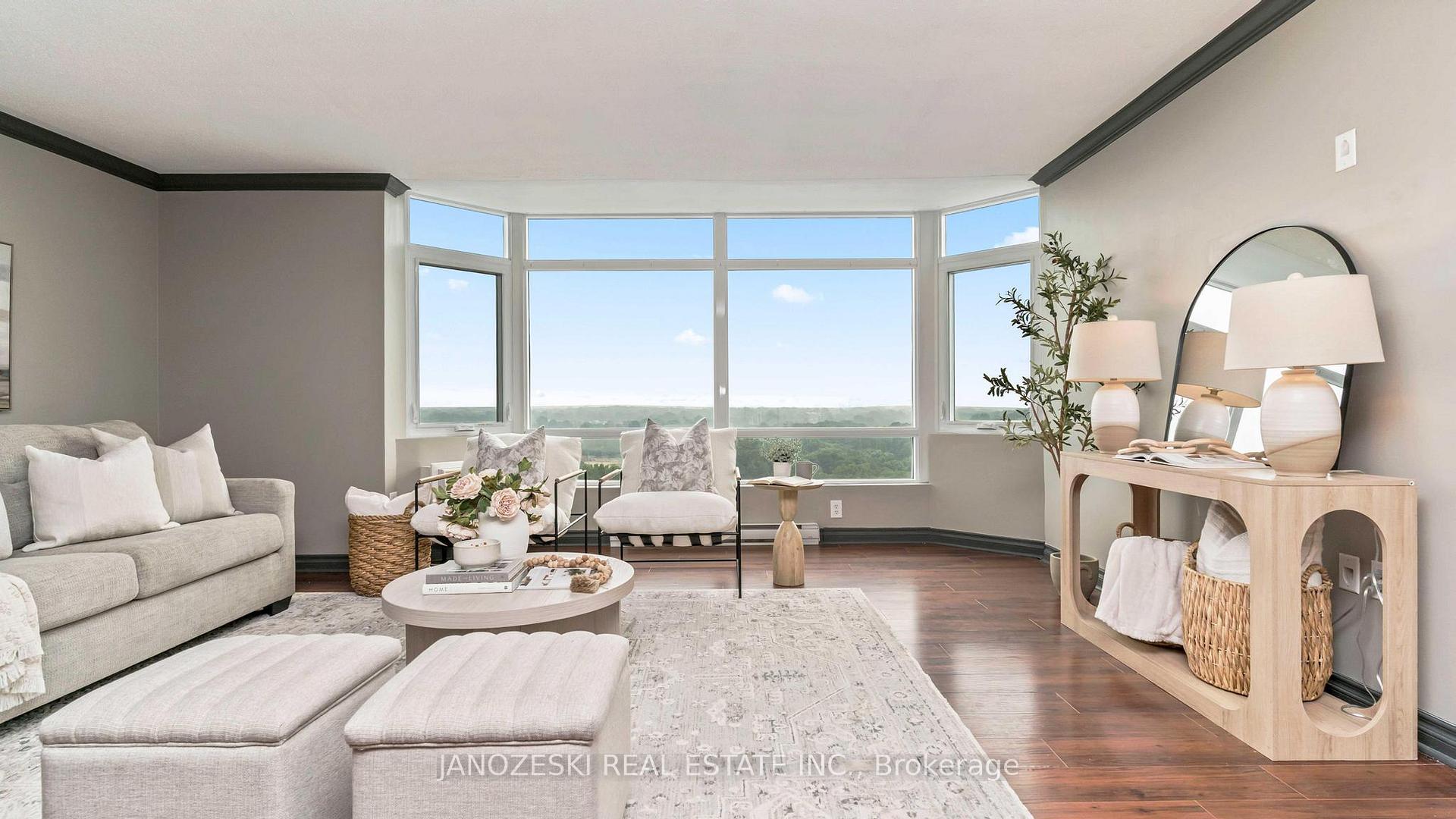 Photo 3 of Unit 1411, 45 Pond Mills Road, London, South J — HOMEH