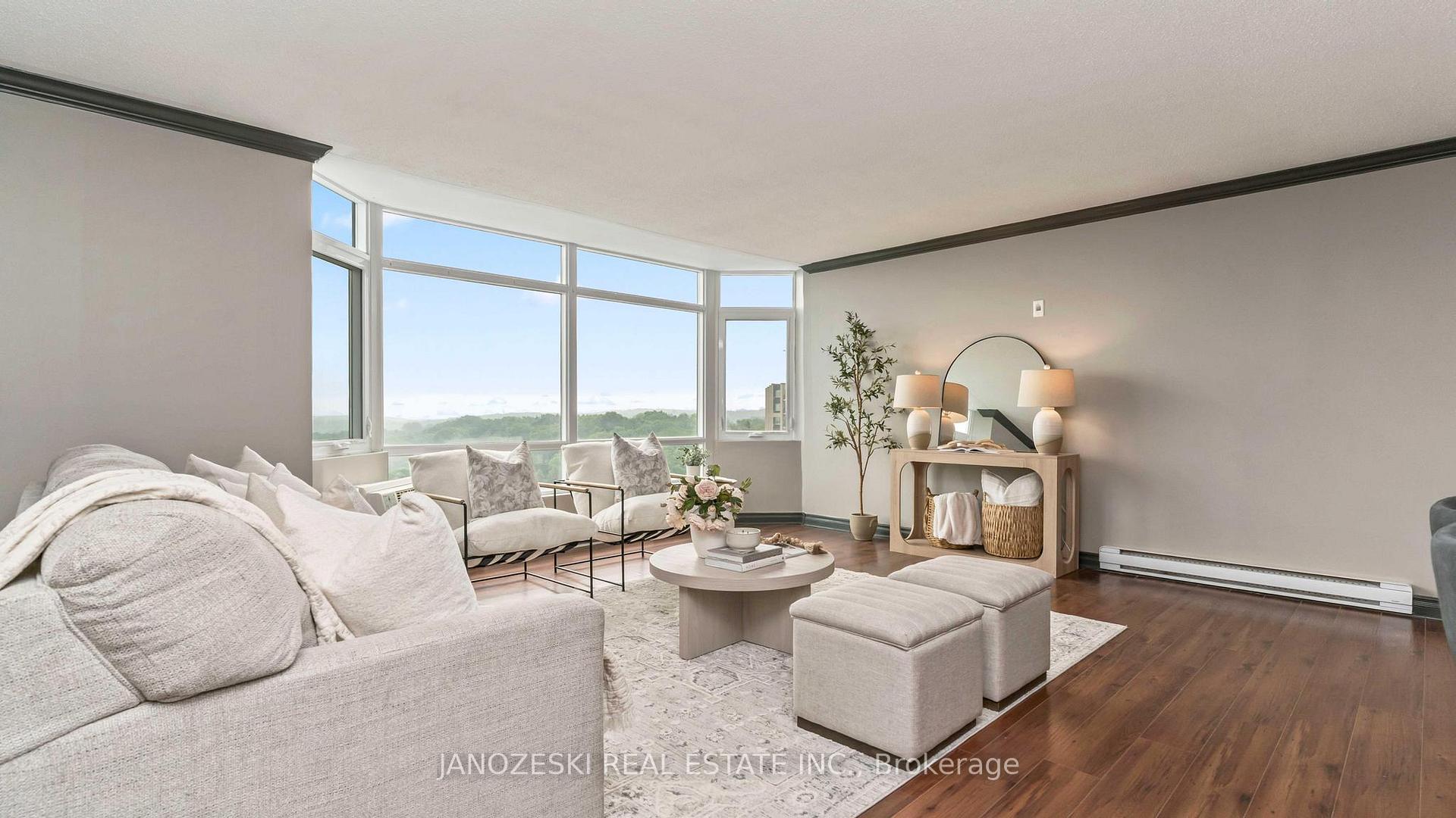Photo 4 of Unit 1411, 45 Pond Mills Road, London, South J — HOMEH