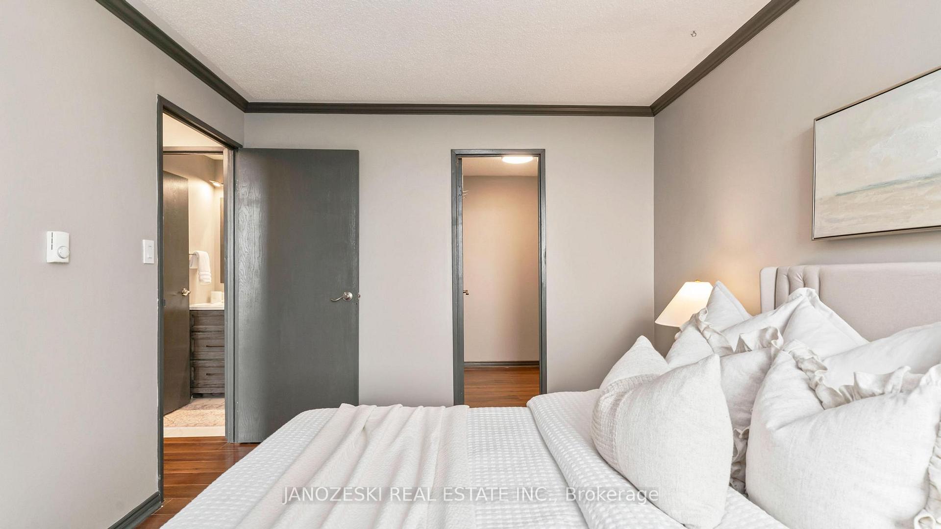 Photo 14 of Unit 1411, 45 Pond Mills Road, London, South J — HOMEH