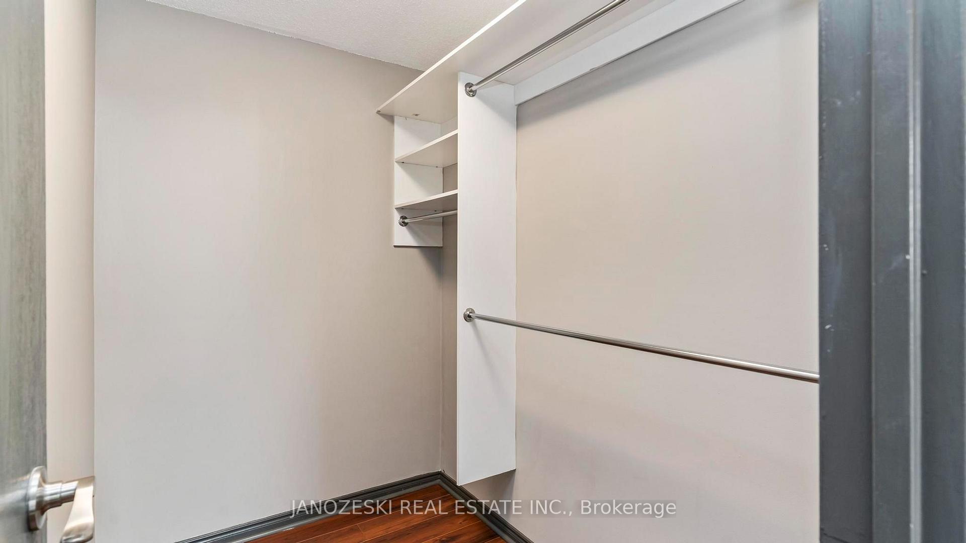 Photo 15 of Unit 1411, 45 Pond Mills Road, London, South J — HOMEH