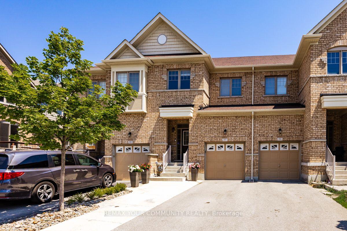 Photo 3 of 57 Davenfield Circle, Brampton, Bram East — HOMEH