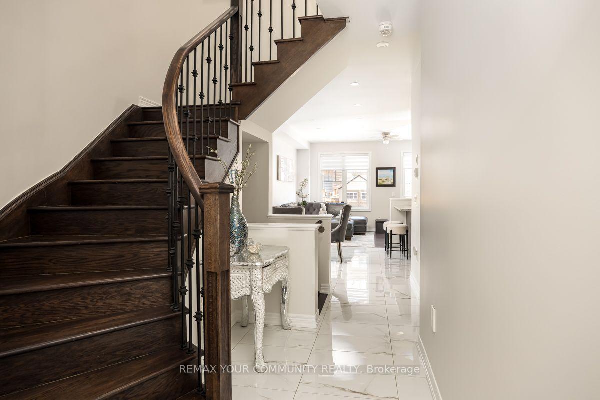 Photo 6 of 57 Davenfield Circle, Brampton, Bram East — HOMEH