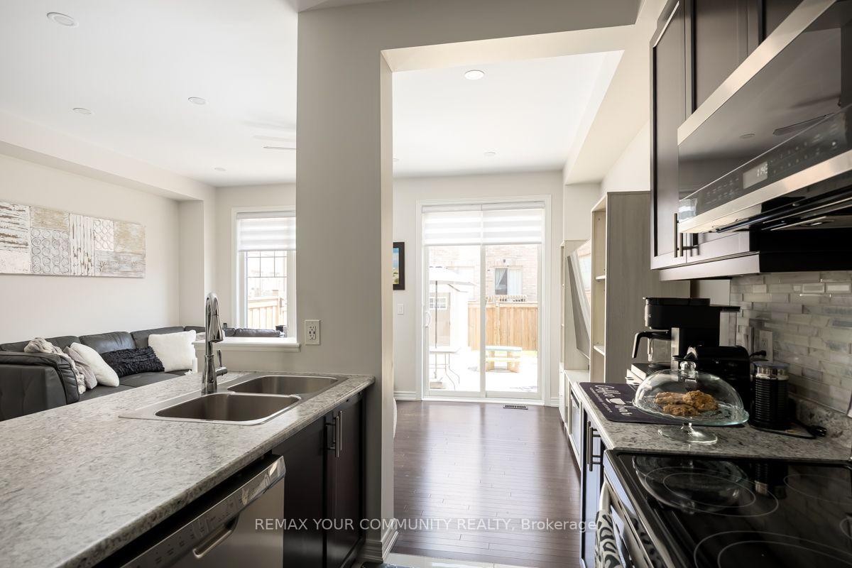 Photo 10 of 57 Davenfield Circle, Brampton, Bram East — HOMEH