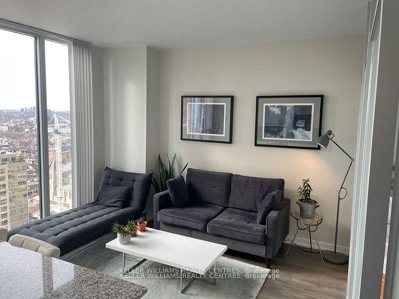 Photo 5 of Unit 2101, 426 University Avenue, Toronto, Kensington-Chinatown — HOMEH