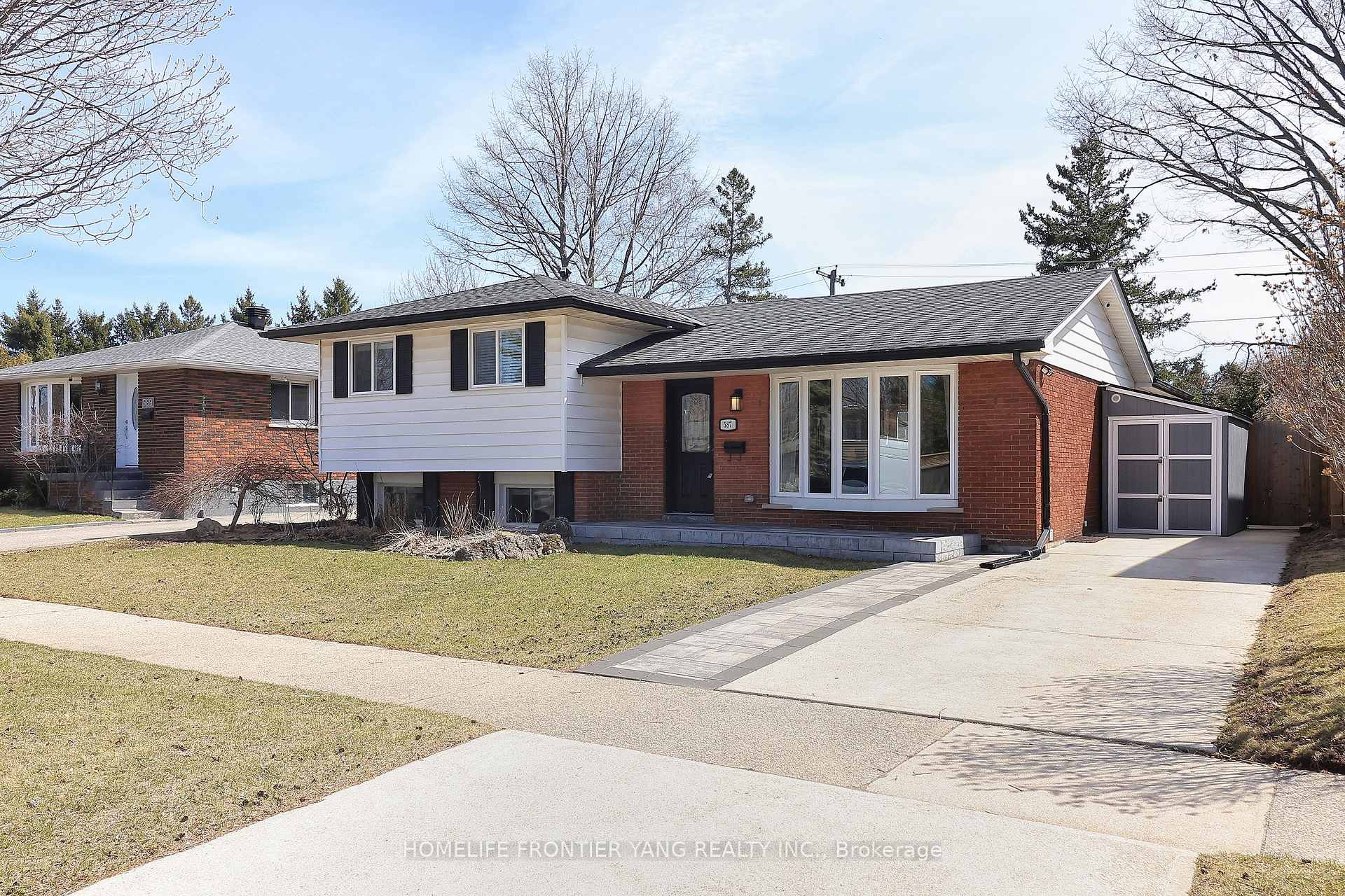 Photo 1 of 587 Wilene Drive, Burlington, Shoreacres — HOMEH