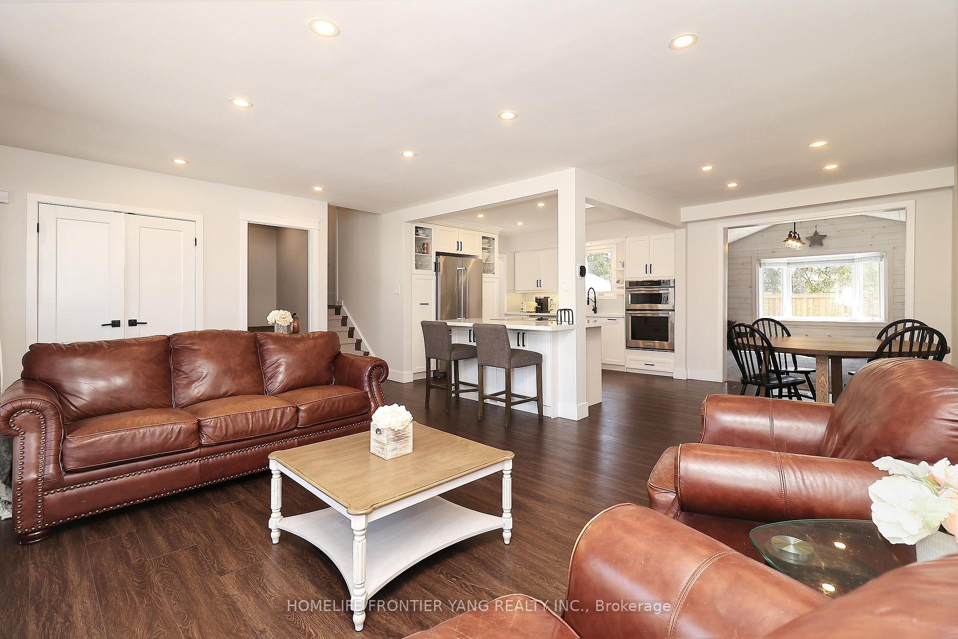 Photo 6 of 587 Wilene Drive, Burlington, Shoreacres — HOMEH