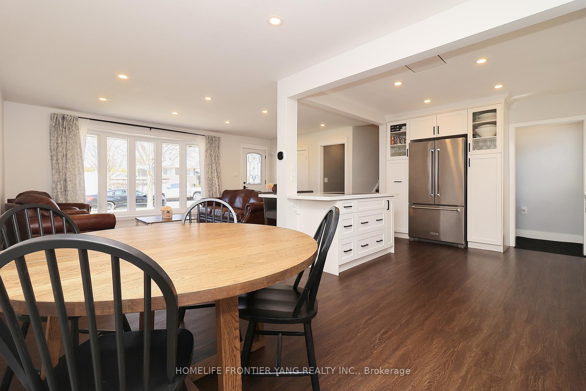 Photo 9 of 587 Wilene Drive, Burlington, Shoreacres — HOMEH