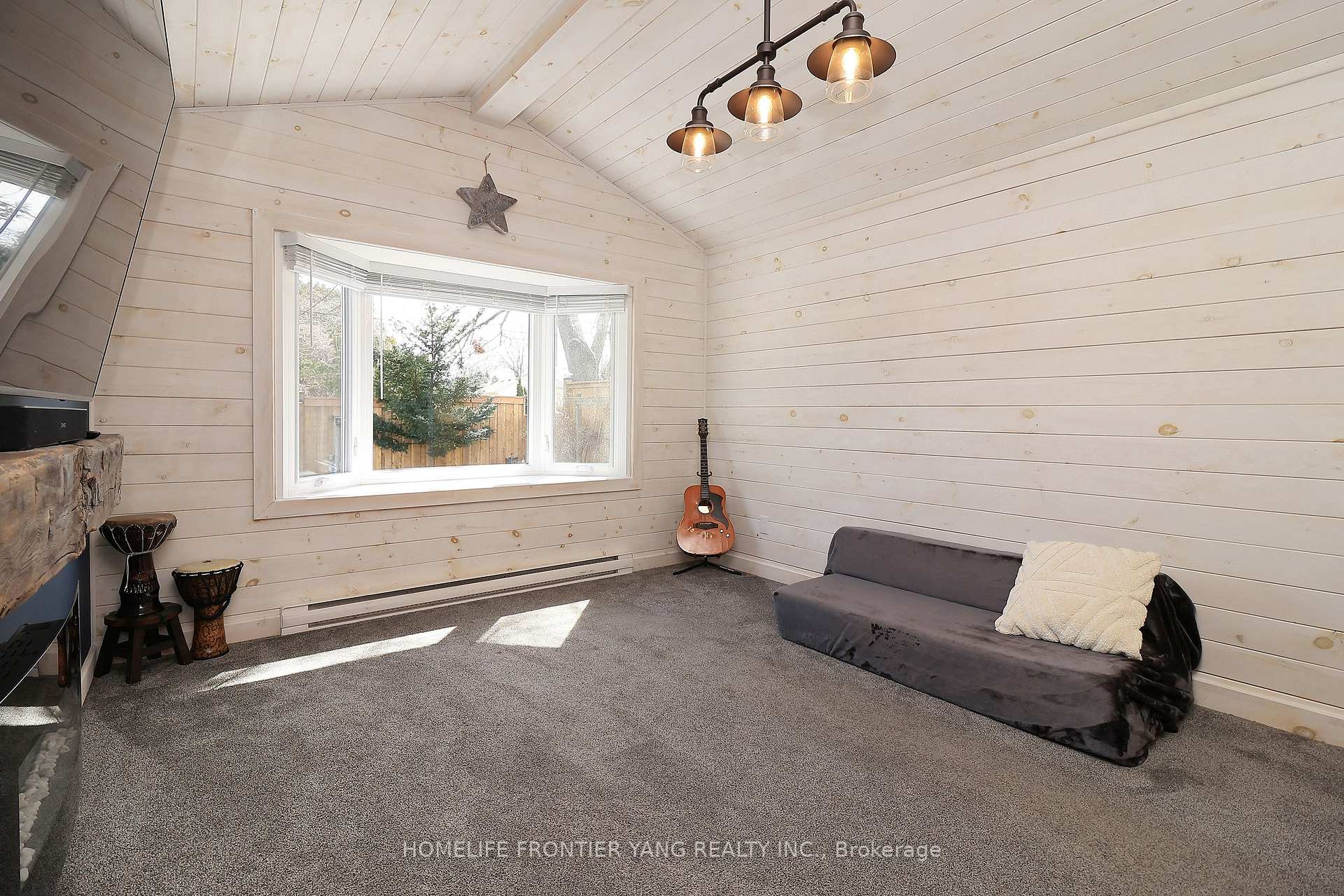 Photo 14 of 587 Wilene Drive, Burlington, Shoreacres — HOMEH