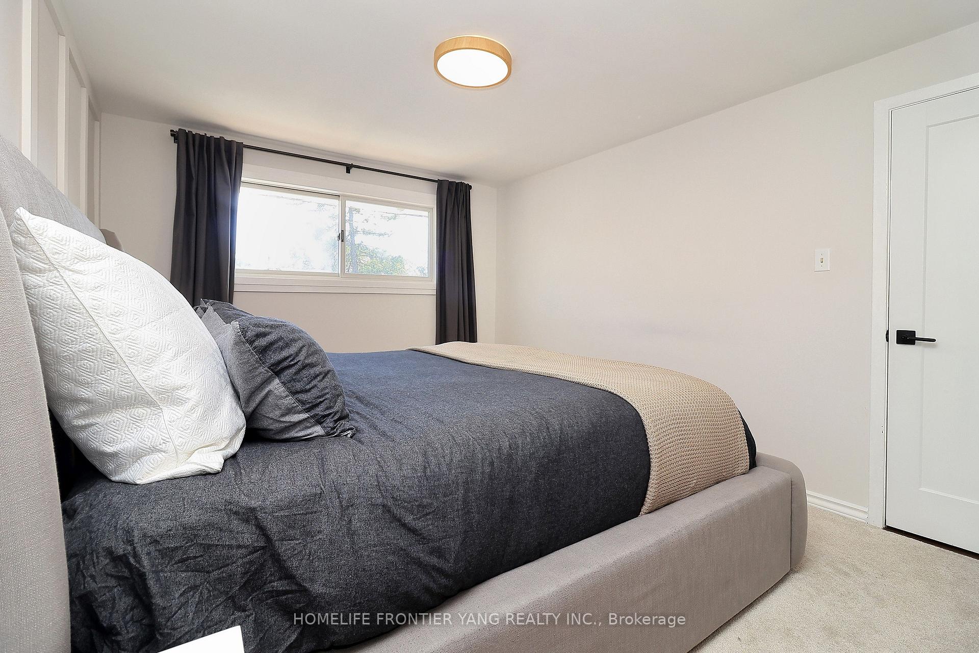 Photo 16 of 587 Wilene Drive, Burlington, Shoreacres — HOMEH