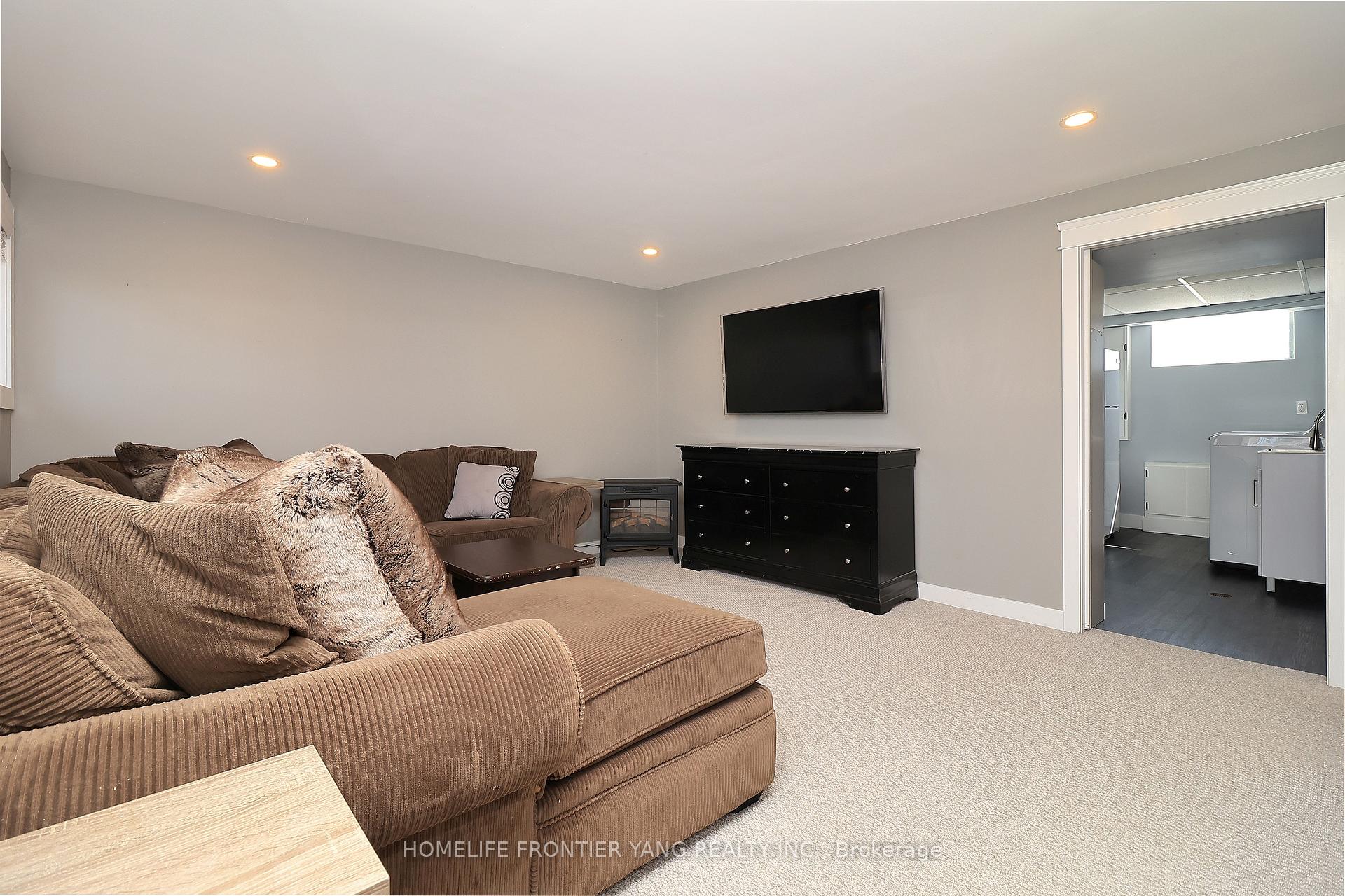 Photo 22 of 587 Wilene Drive, Burlington, Shoreacres — HOMEH