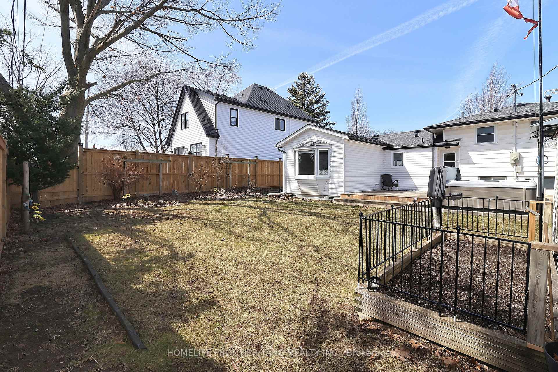 Photo 32 of 587 Wilene Drive, Burlington, Shoreacres — HOMEH