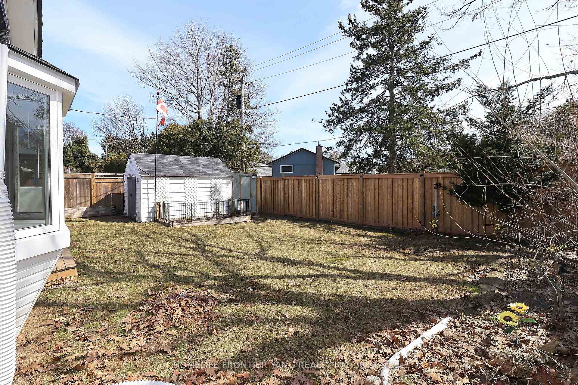 Photo 33 of 587 Wilene Drive, Burlington, Shoreacres — HOMEH