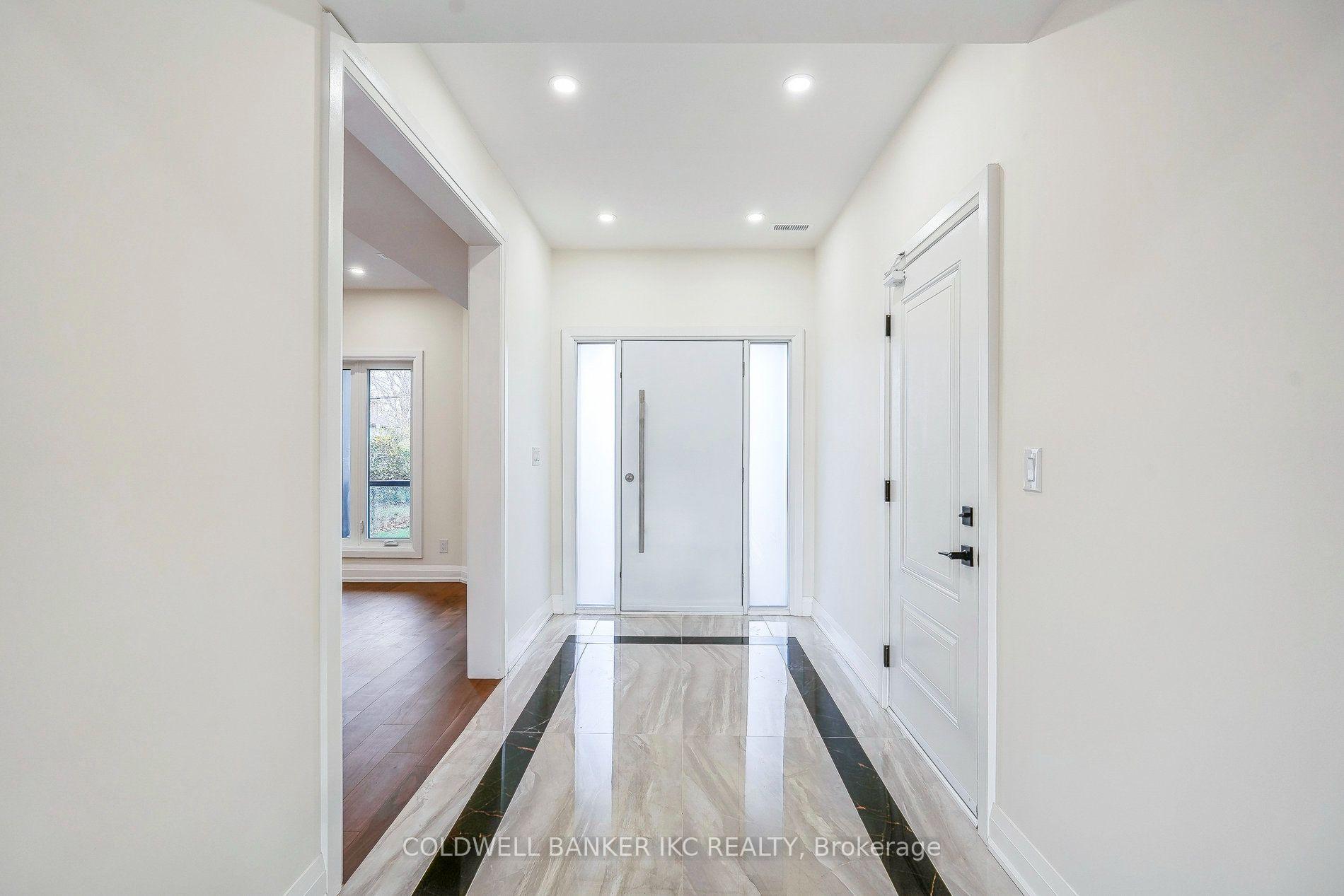 Photo 4 of 722 Beach Boulevard, Hamilton, Hamilton Beach — HOMEH