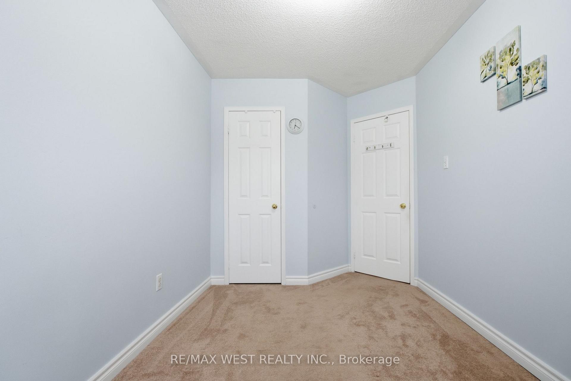 Photo 26 of 34 Wycombe Rd, North York, Downsview-Roding-CFB — HOMEH