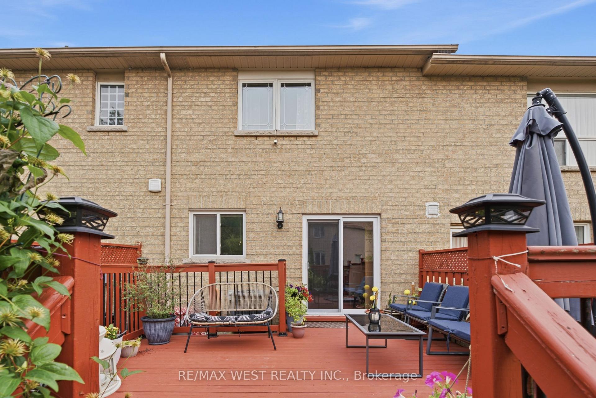Photo 35 of 34 Wycombe Rd, North York, Downsview-Roding-CFB — HOMEH