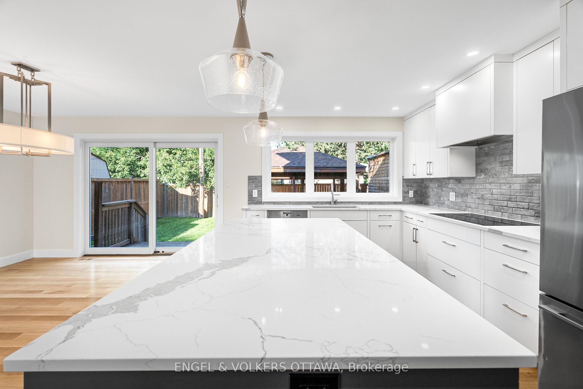 Photo 13 of 977 Blythdale Road, Ottawa, McKellar Heights/Glabar Park — HOMEH