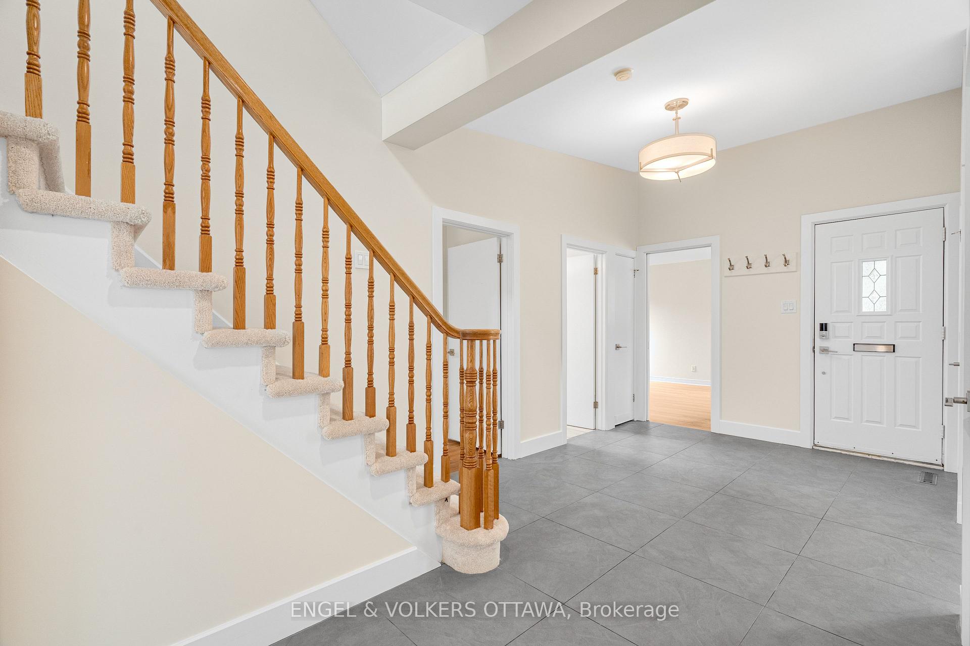 Photo 15 of 977 Blythdale Road, Ottawa, McKellar Heights/Glabar Park — HOMEH