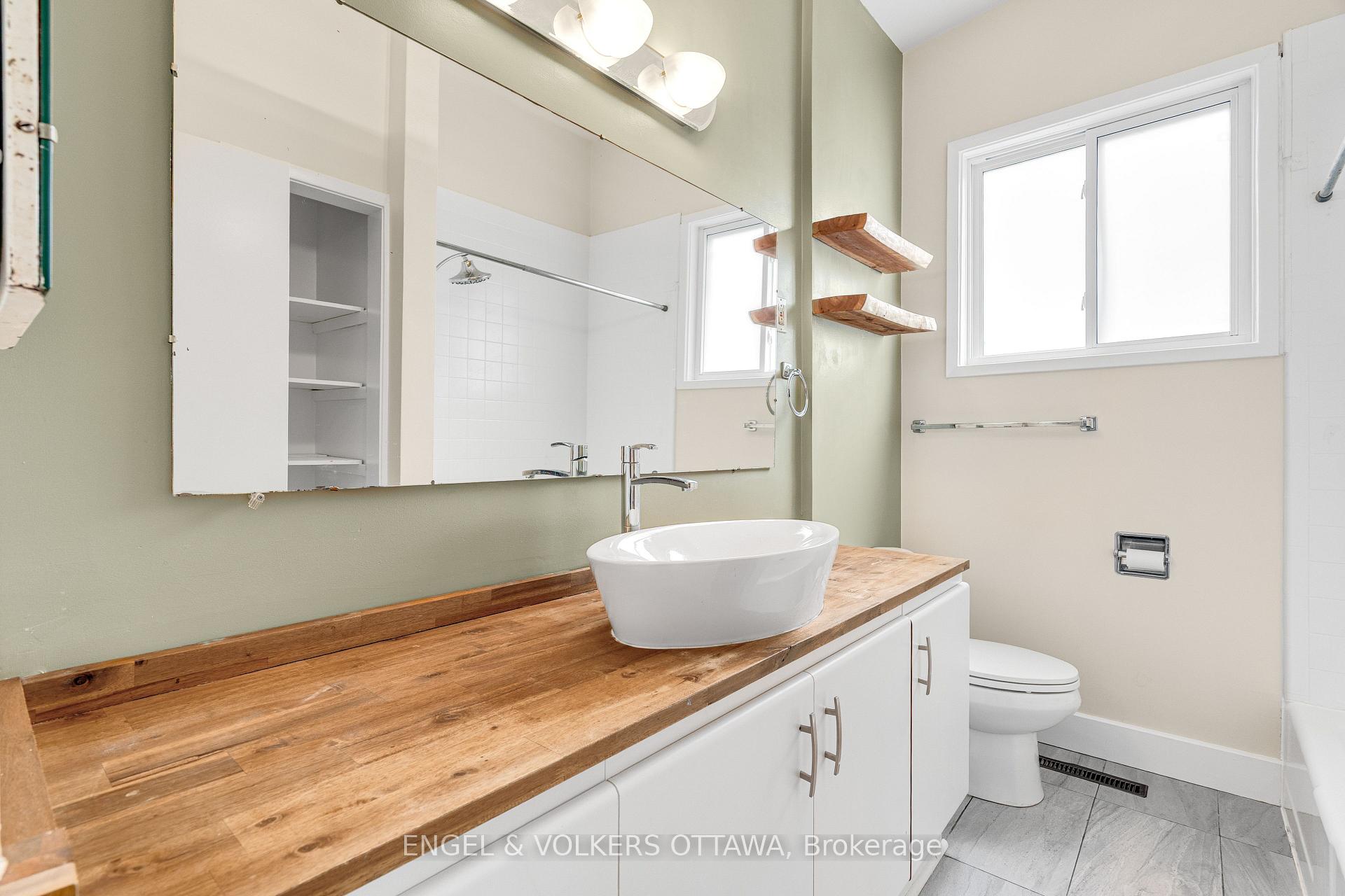 Photo 19 of 977 Blythdale Road, Ottawa, McKellar Heights/Glabar Park — HOMEH