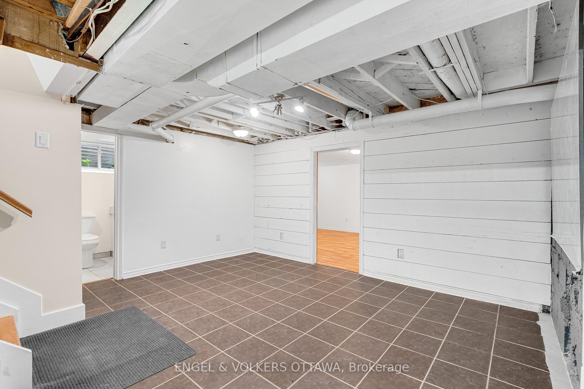 Photo 26 of 977 Blythdale Road, Ottawa, McKellar Heights/Glabar Park — HOMEH
