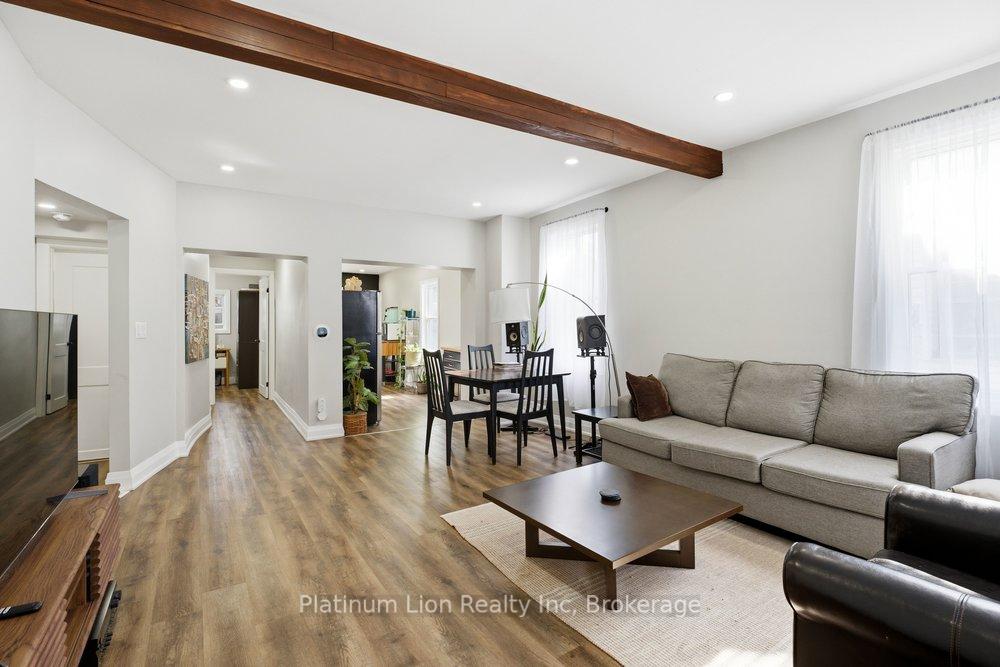 Photo 3 of 773 Lawrence Road, Hamilton, Bartonville — HOMEH