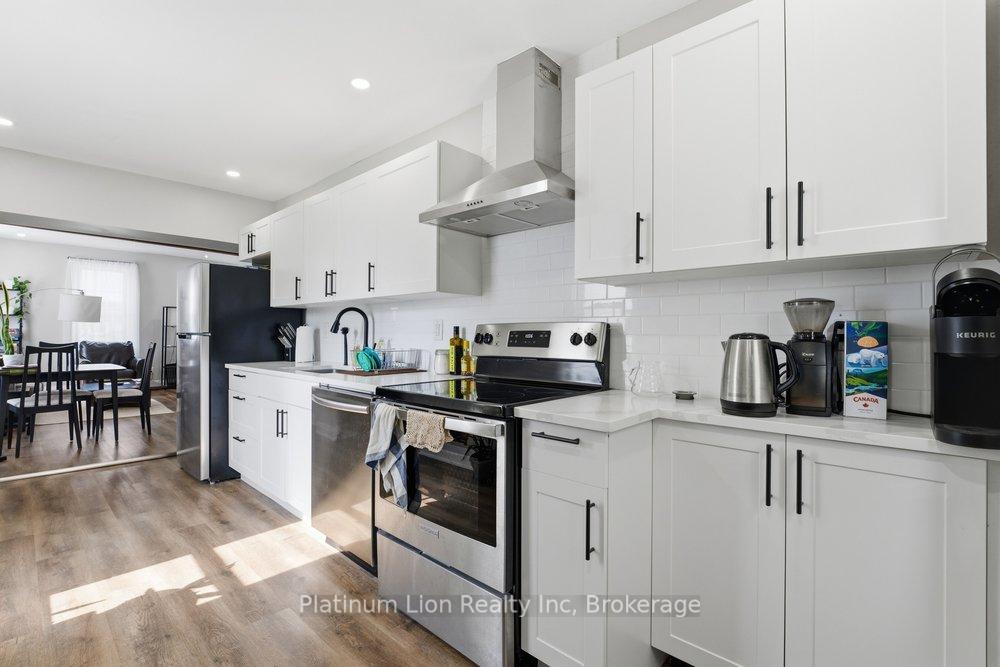 Photo 8 of 773 Lawrence Road, Hamilton, Bartonville — HOMEH
