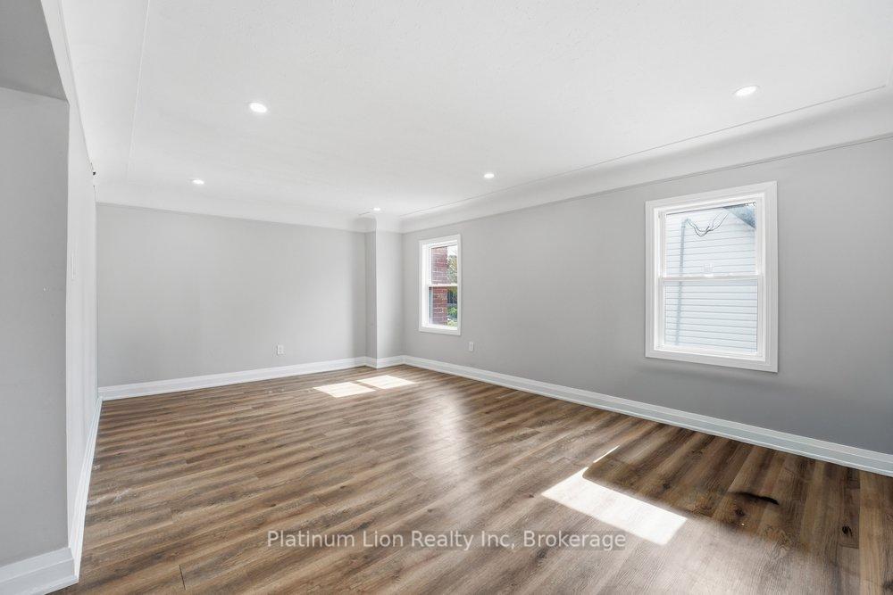 Photo 15 of 773 Lawrence Road, Hamilton, Bartonville — HOMEH