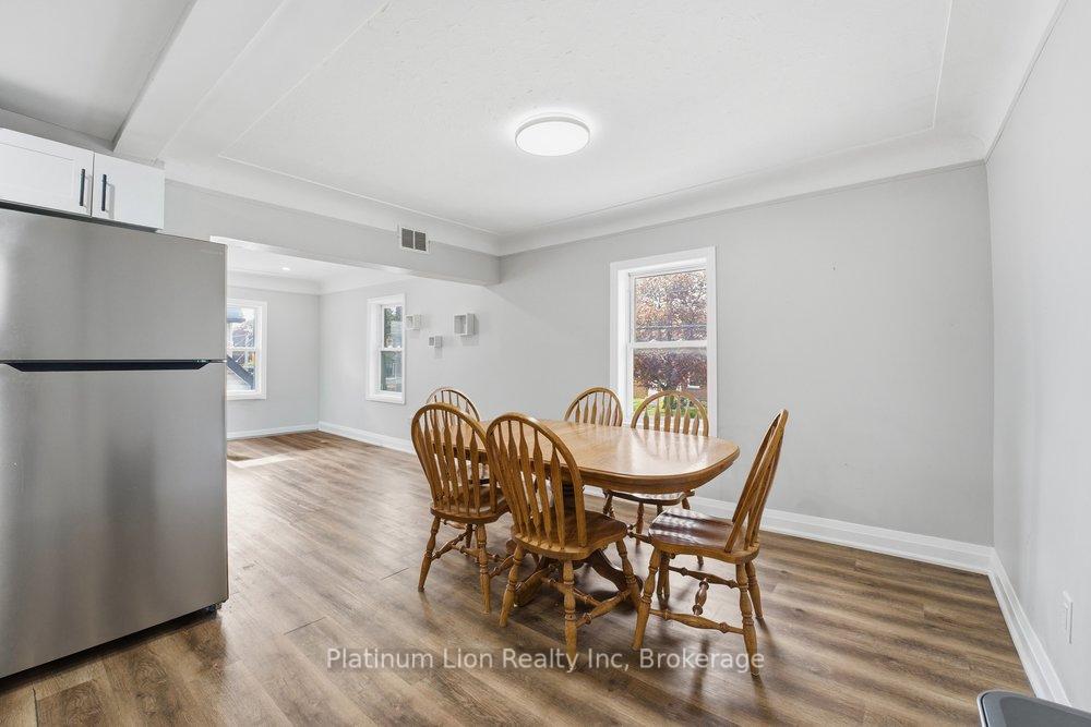 Photo 18 of 773 Lawrence Road, Hamilton, Bartonville — HOMEH