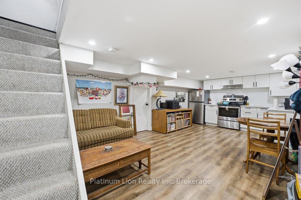 Photo 32 of 773 Lawrence Road, Hamilton, Bartonville — HOMEH