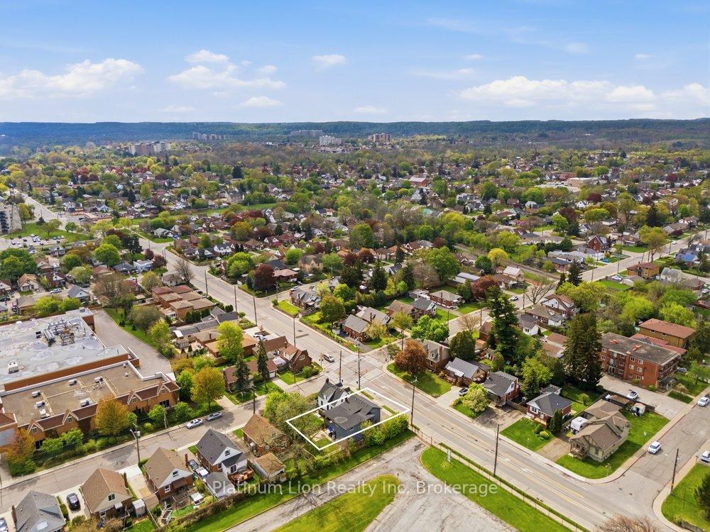 Photo 40 of 773 Lawrence Road, Hamilton, Bartonville — HOMEH