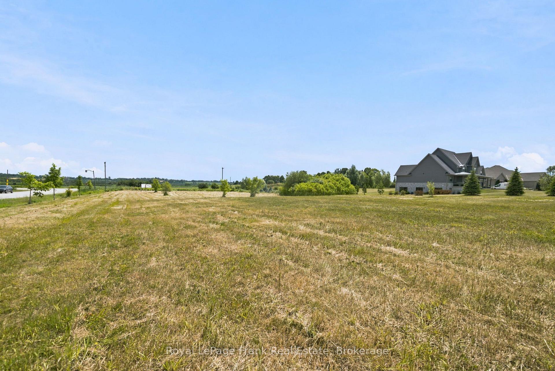 Photo 15 of 1 Bagshaw Crescent, Uxbridge, Rural Uxbridge — HOMEH