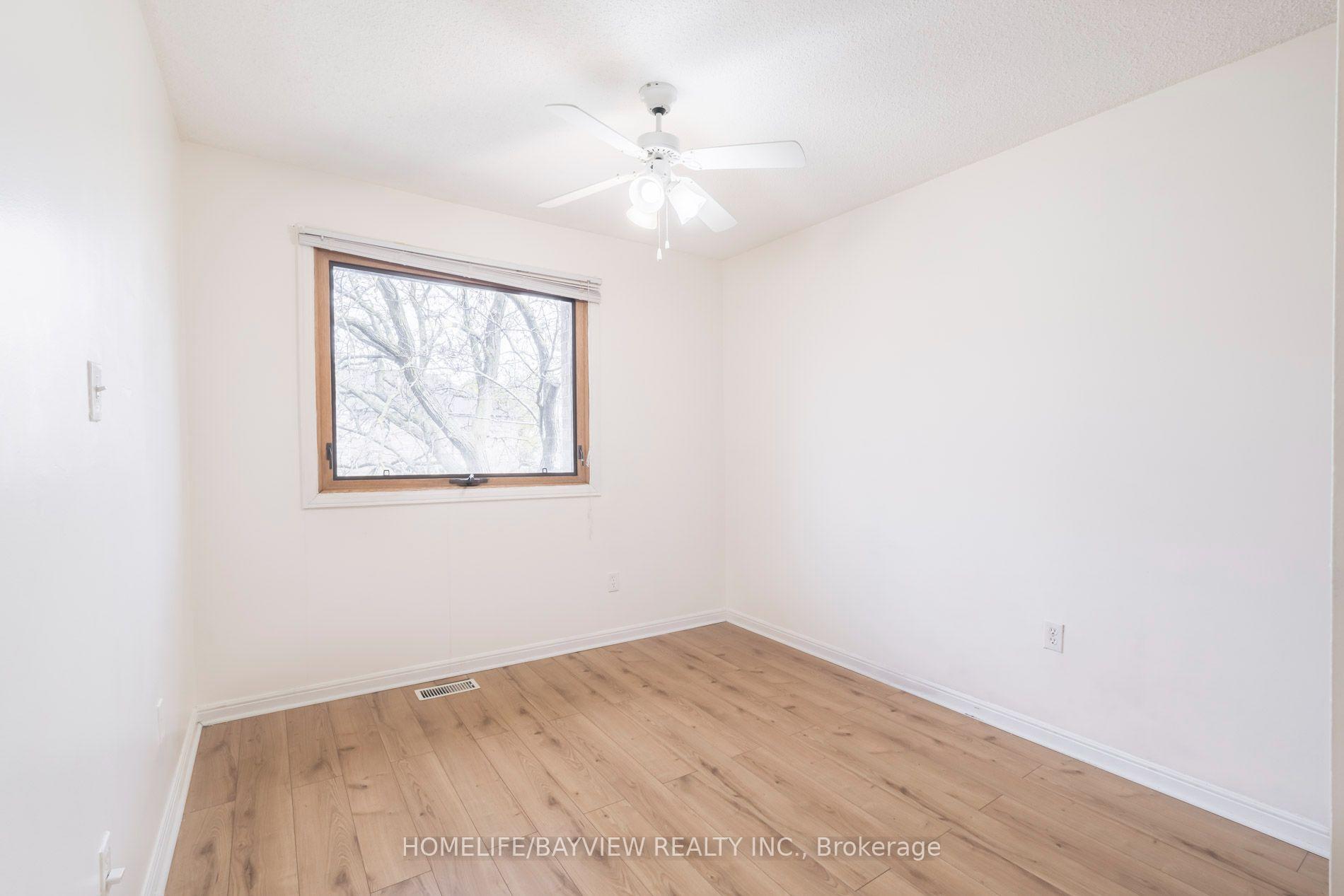 Photo 28 of 17 Stoneham Road, Etobicoke, Eringate-Centennial-West Deane — HOMEH