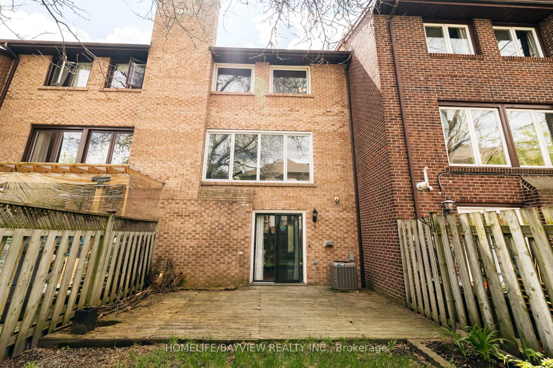 Photo 34 of 17 Stoneham Road, Etobicoke, Eringate-Centennial-West Deane — HOMEH