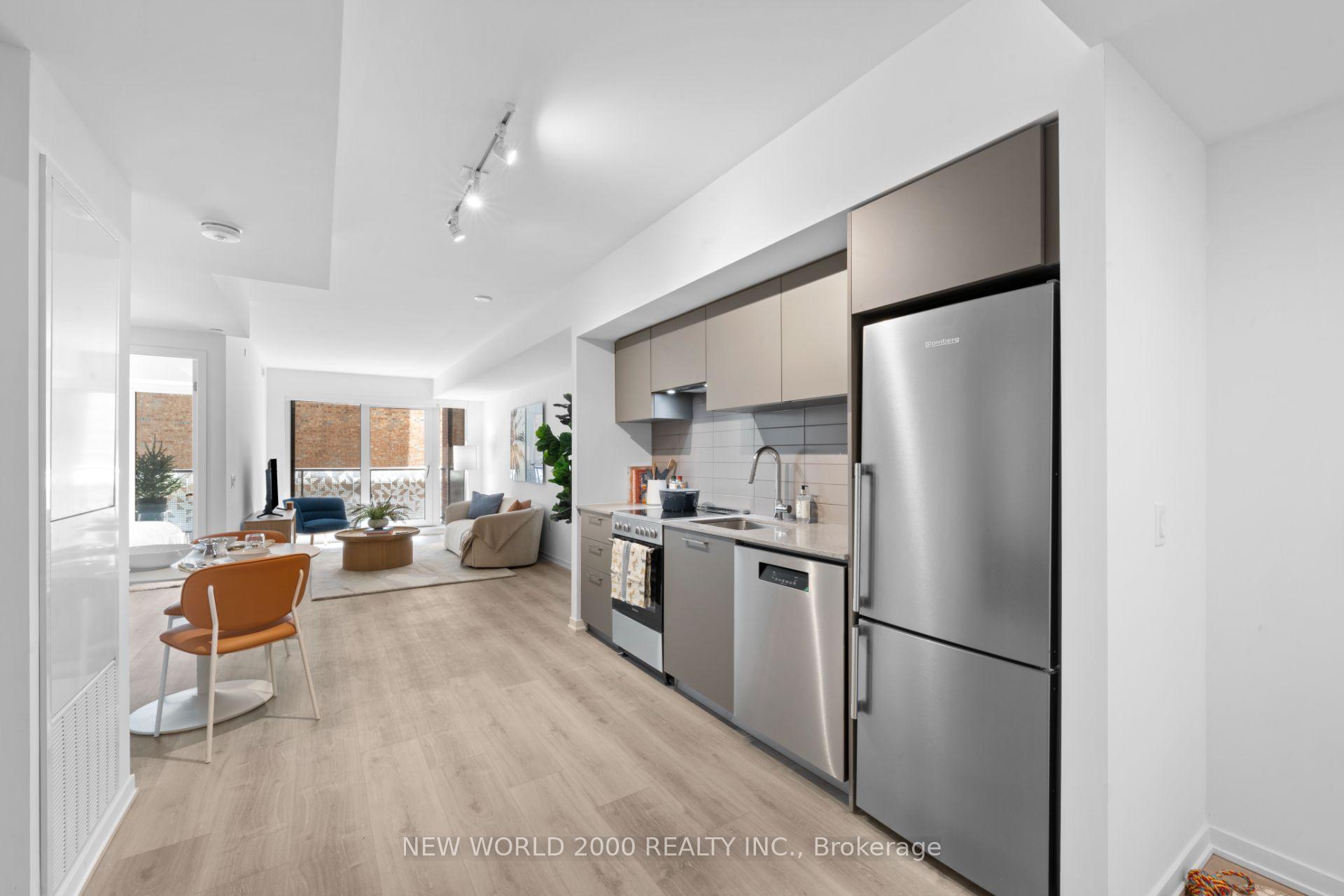 Photo 1 of Unit 411, 101 Roehampton Avenue, Toronto, Mount Pleasant West — HOMEH