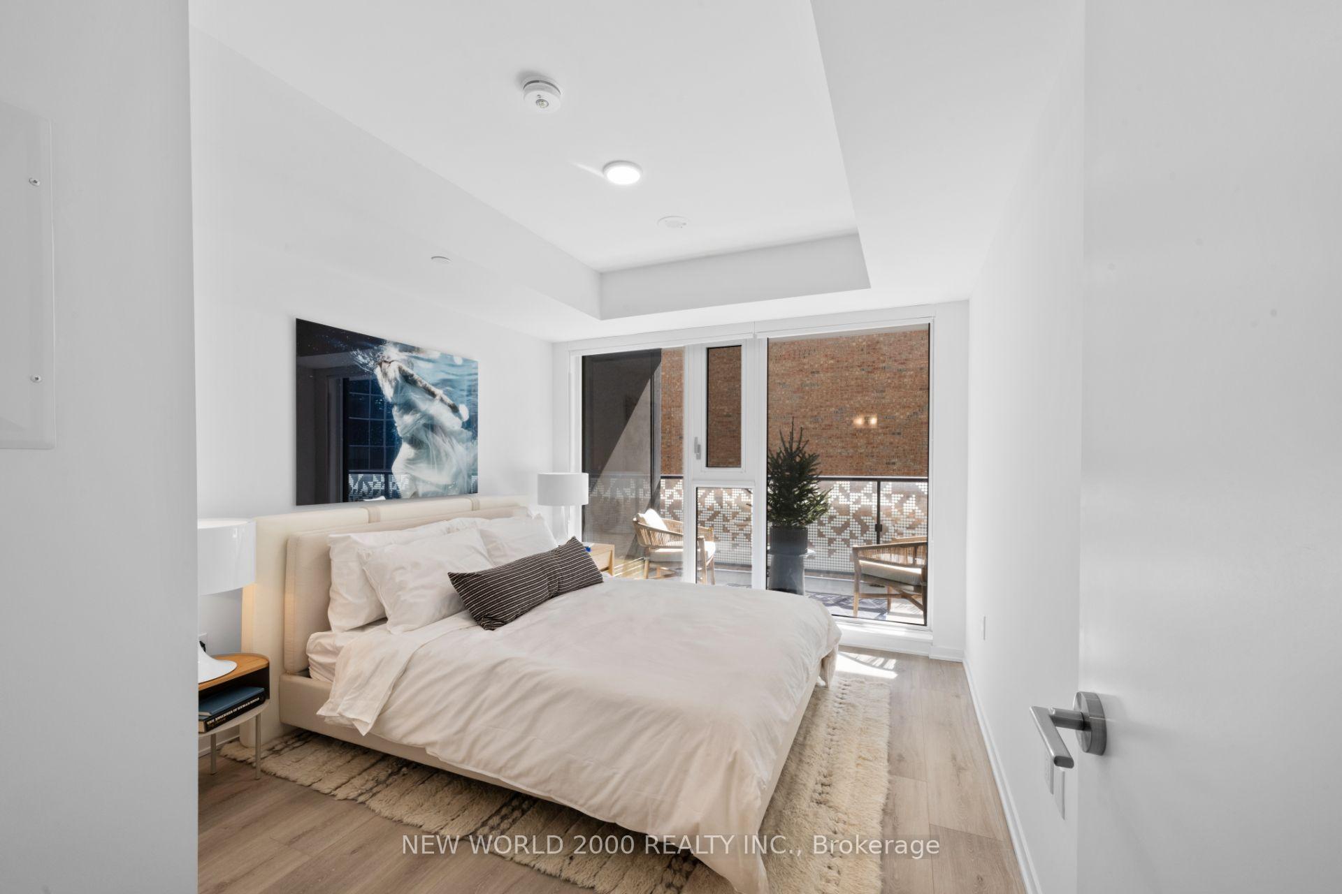 Photo 4 of Unit 411, 101 Roehampton Avenue, Toronto, Mount Pleasant West — HOMEH